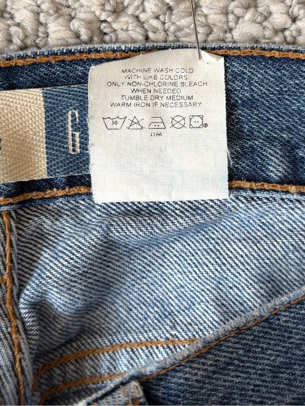 Gap Low Rise Straight-Leg Button Fly Jeans Medium Blue Women’s 80’s Style Size 6 - Picture 8 of 9